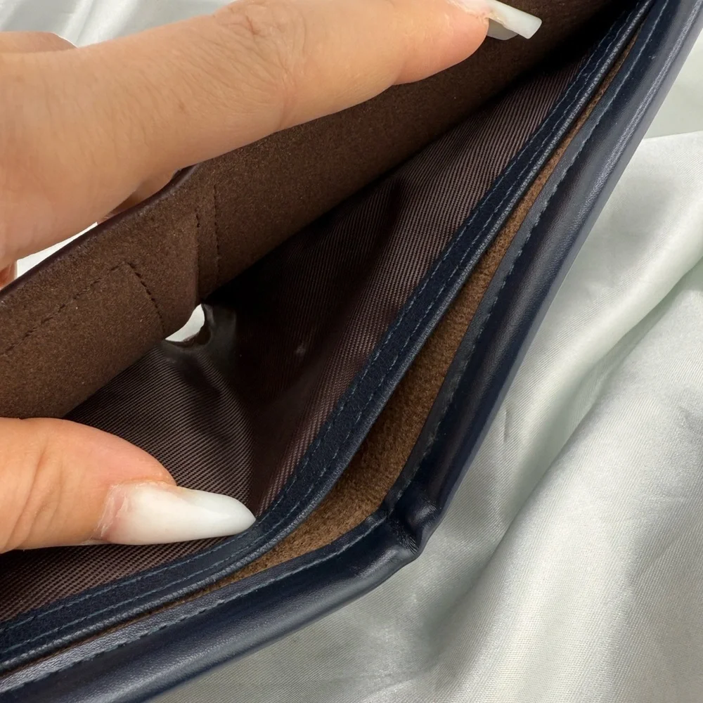 Sleek Black men Leather Wallet